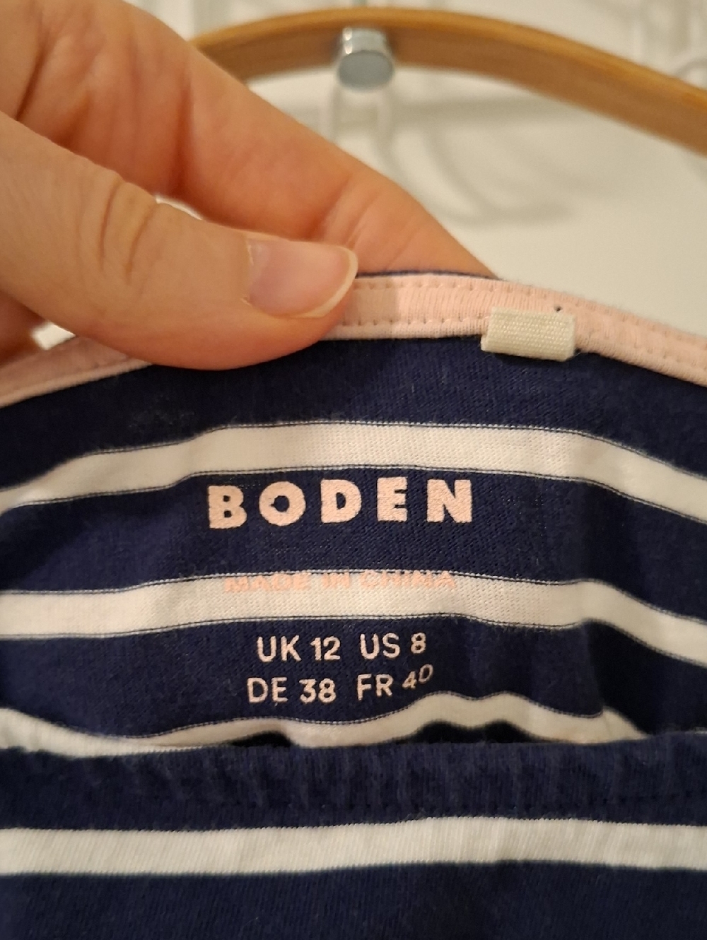 Boden Navy & Rainbow Stripe Essential Boatneck Breton Long-sleeve Tee (Size M) - Picture 6 of 7